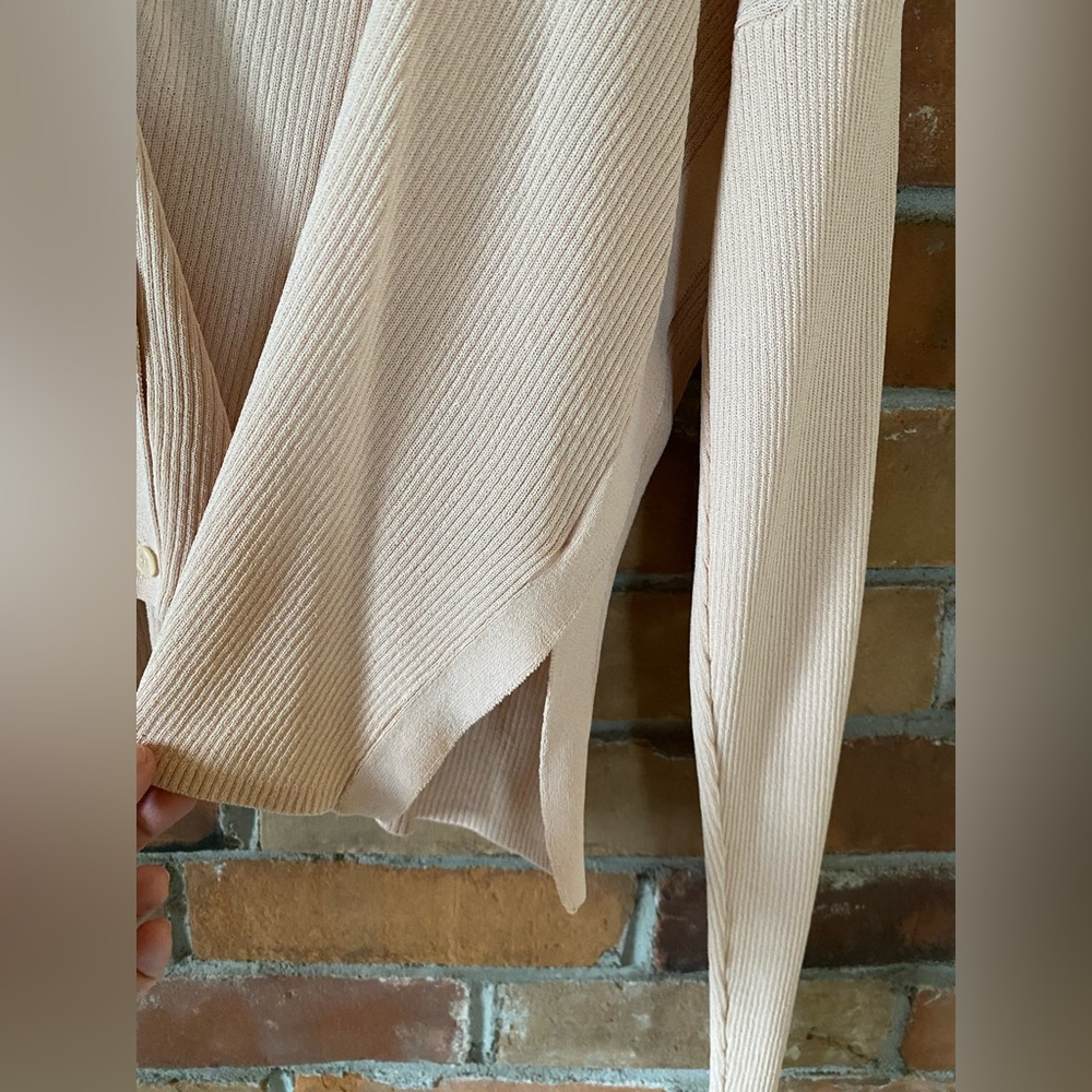 ARITZIA BABATON ribbed viscose tan cream vneck button front cardigan large - Picture 7 of 8